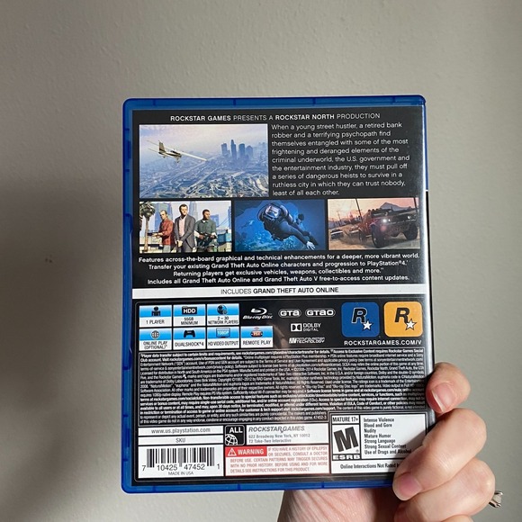 Grand Theft Auto V Five PS4 Video Game Disc Case Manual Map Included - Picture 2 of 5